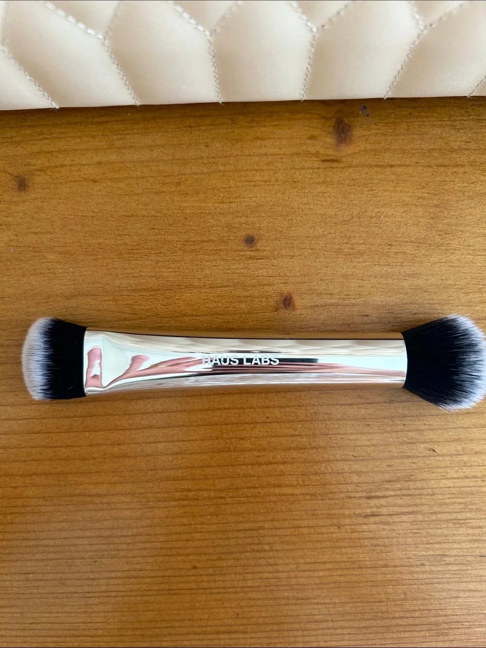 Haus Labs Duel-Ended Precision Sculpting Brush with Dragon Fruit Daze Color Fuse